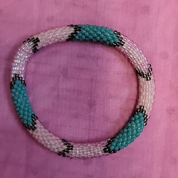Set of 2 Sashka Turquoise & Turquoise/Pink/Silver Glass Beaded Bracelets - Picture 7 of 11